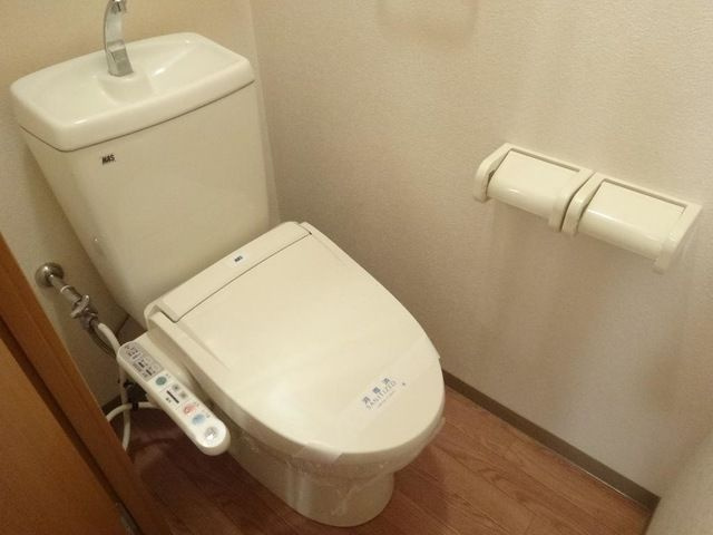 シェルル江北のトイレ|うれしい温水洗浄便座