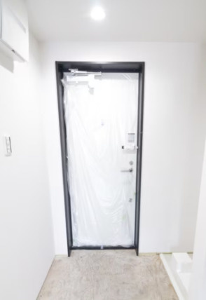 ラフィーナー菊名Ａの玄関