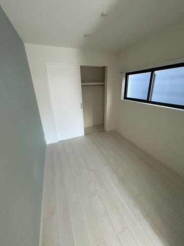 カメリア神崎川の洋室