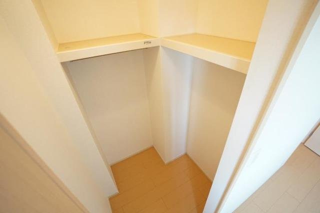 北九州市八幡西区茶屋の原２丁目のアパートの収納