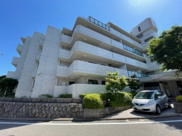パークハイム垂水五色山の外観