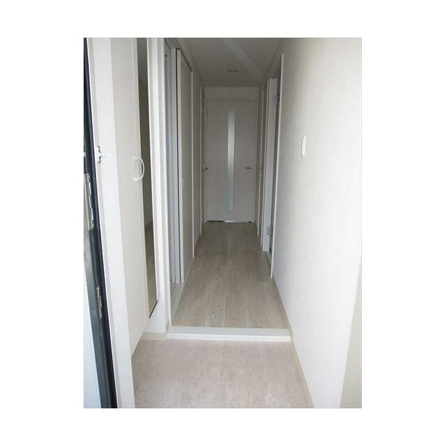 グランシャトー新在家の玄関