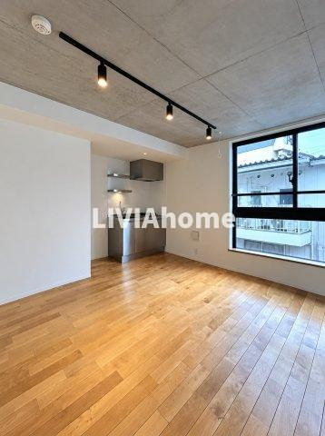 目黒区東山１丁目の賃貸マンションの居間・リビング|同シリーズの参考写真です。実際の設備・内装は現況を優先とさせていただきます。