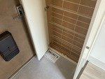 ブルージェつばきの玄関