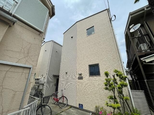 バーミープレイス石神井公園の外観