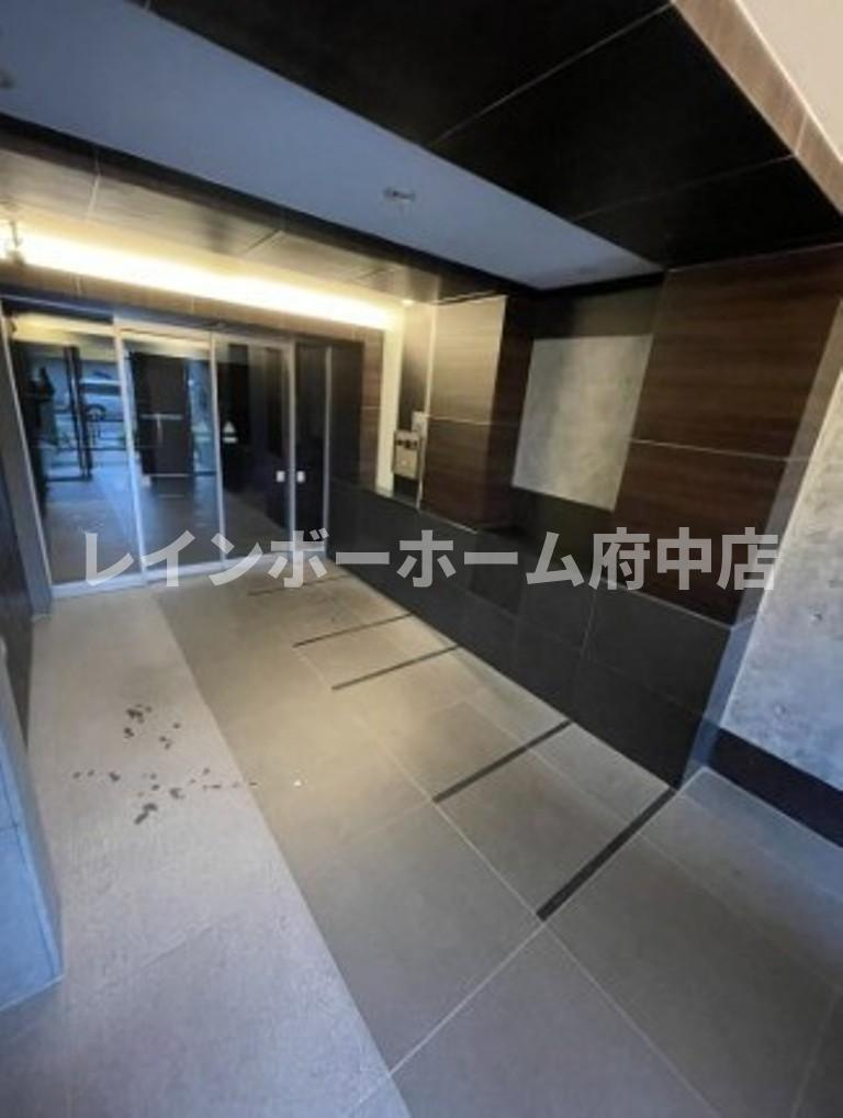 メインステージ府中中河原駅前のエントランス