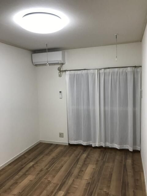 エステートピアの寝室