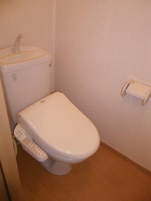 荒川区東尾久２丁目のアパートのトイレ