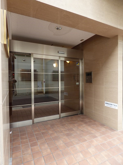 当店は家主強制でない場合、消毒・抗菌代や安心サポート代など不要費用は一切不要。オンライン案内可。 