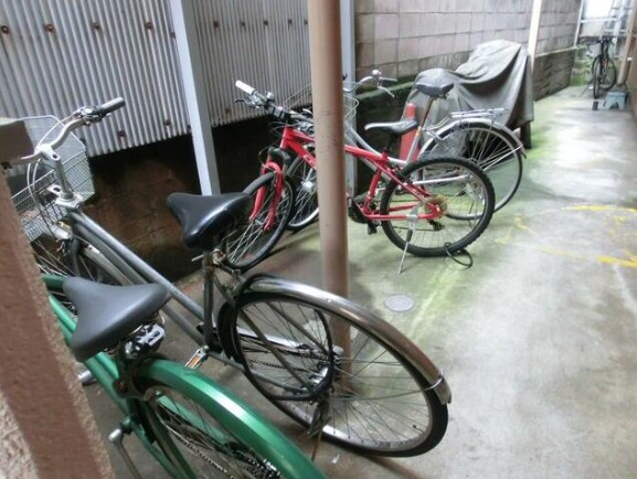 第8中島マンションのエントランス