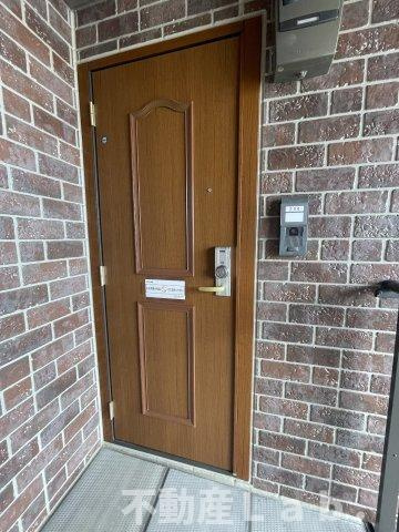 エクレール・ヴェルドミール B棟のエントランス|※同一建物別号室のお写真です。