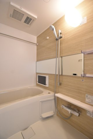 プレジオ帝塚山の浴室