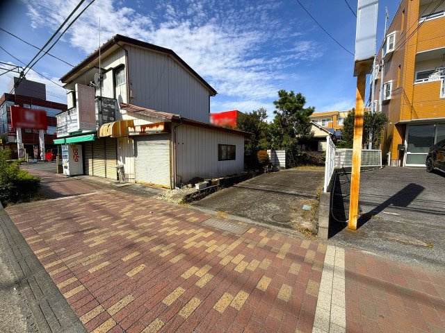 【外観】 | 〇●小田原市飯泉 売地●〇 | 間口約3.6mにつきお車の出し入れがしやすいです！