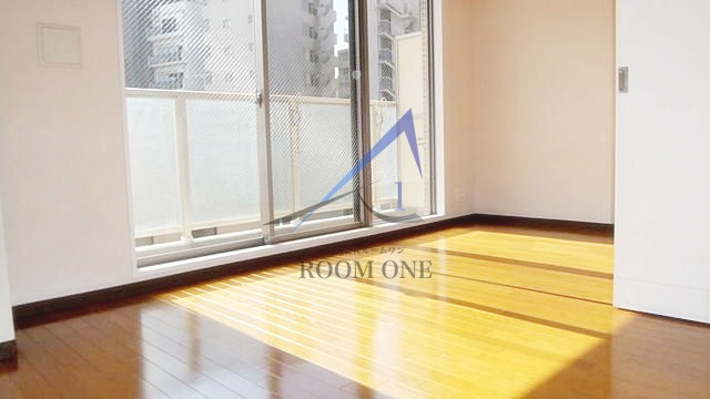 ＳＵＮ　ＣＲＥＳＣ．の居間・リビング|洋室のお部屋です。
