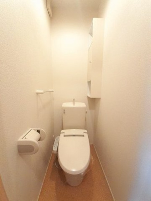 【トイレ】 | グロリアス　ホームⅡ | 清潔感のあるトイレです