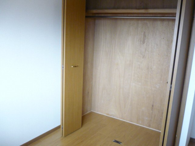 姫路市勝原区宮田の賃貸マンションの収納