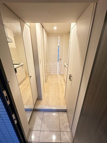 クレイシア品川戸越銀座の玄関