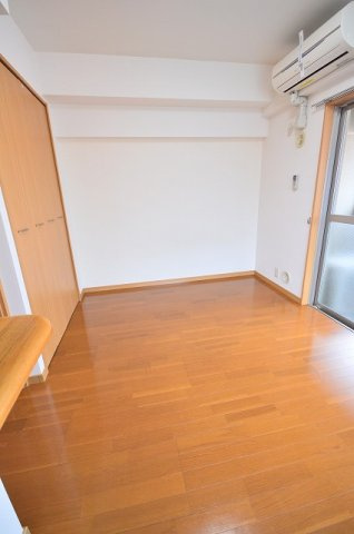 【内装】 | ハイネタウン箱崎 | 内装は落ち着いています