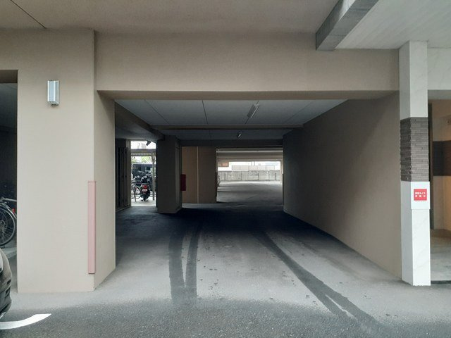 【駐車場】 | ネクスピア箱崎 | 車をお持ちの方に嬉しい駐車場付きの物件です