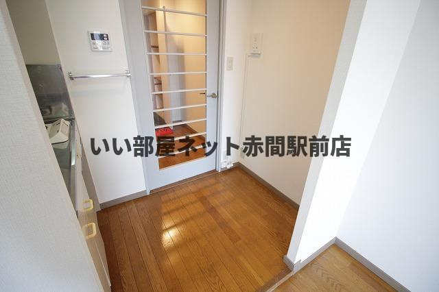 【洋室】 | グランブルーアクア | 使い勝手のいい洋室です