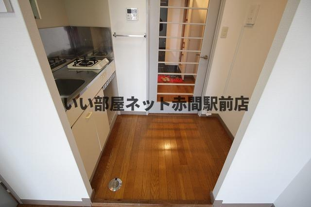 【内装】 | グランブルーアクア | 明るい色調の室内です