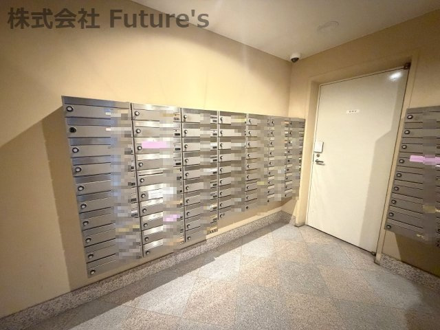 クレストフォルム水元公園の設備|集合ポストの写真です