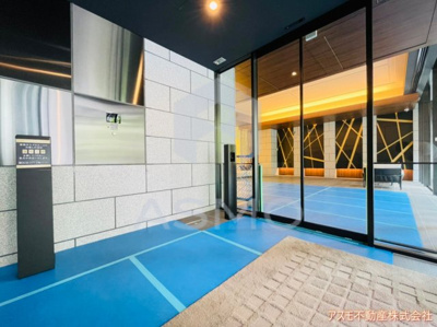【エントランス】 | クレヴィアタワー御堂筋本町