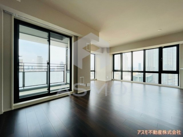 【居間・リビング】 | クレヴィアタワー御堂筋本町 | ※建物内別間取参考写真