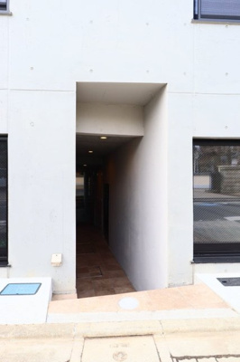 【エントランス】 | ＫＩ－ＦＬＡＴ永福町 | ゆとりのあるエントランスです