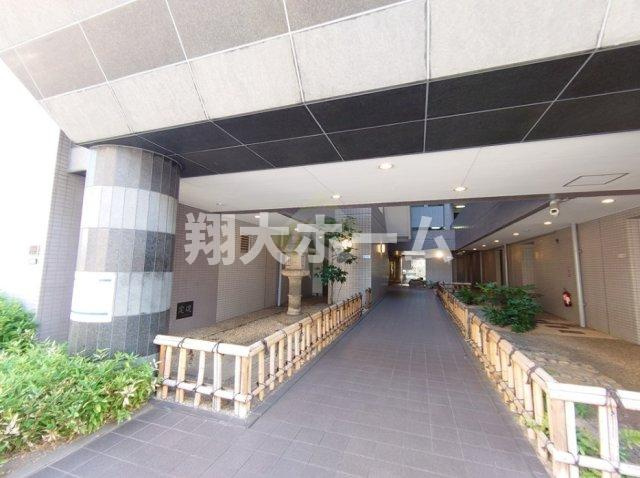 ラ・フォレ根岸のエントランス