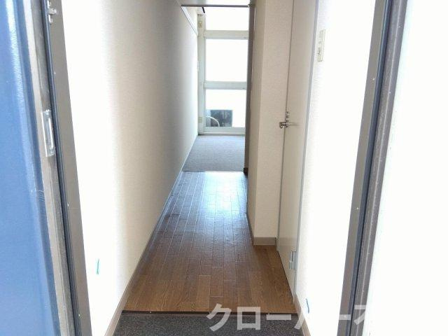 レオパレス宇多津の玄関