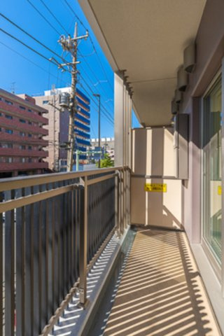 【バルコニー】 | メルヴェーユ馬込 | バルコニーからの眺めを楽しみながら食事をしませんか