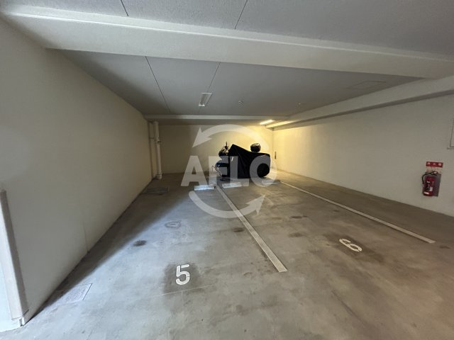 ファーストステージ江坂パークサイドの駐車場|駐車場