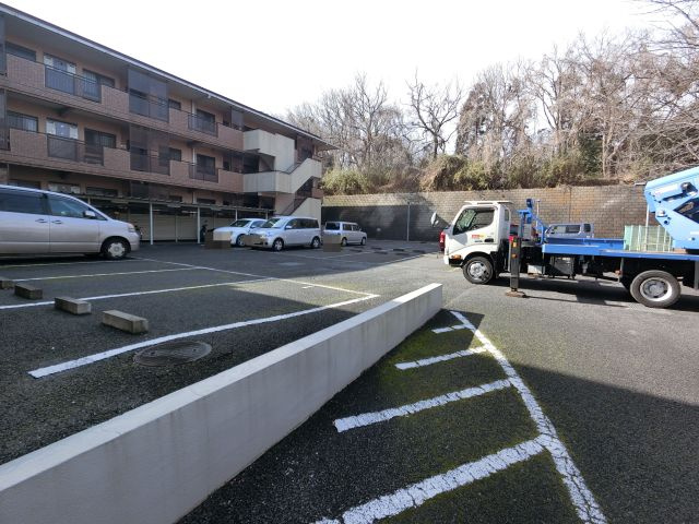 【駐車場】