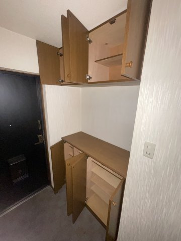 【玄関】