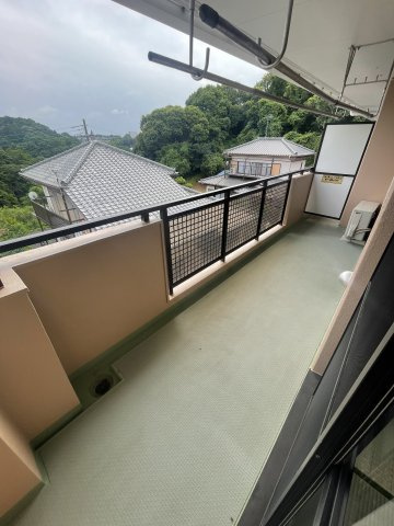 【バルコニー】