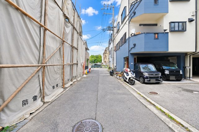 尼崎市北大物町建築条件無し売土地の前面道路含む現地写真|前面道路は南東4.9ｍです。