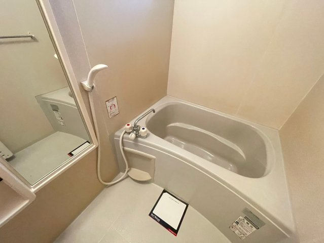メロディーハイツ A棟の浴室