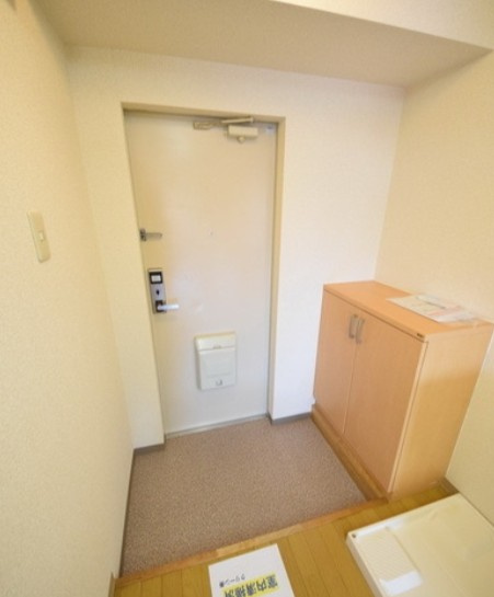 ヴィラほんでんの玄関