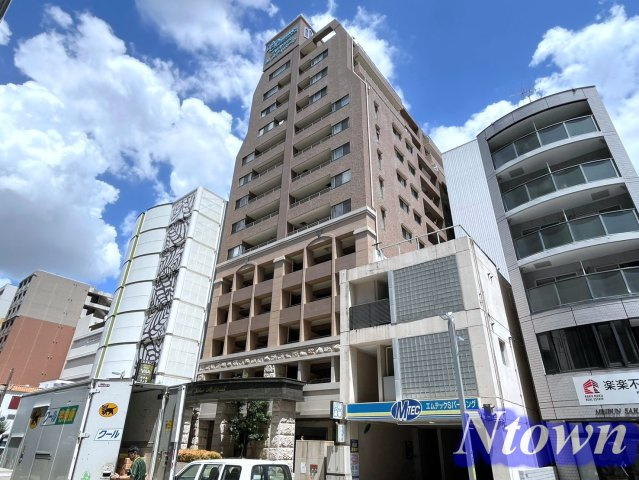 【外観】 | プレサンス栄メディパーク | きれいな外観です