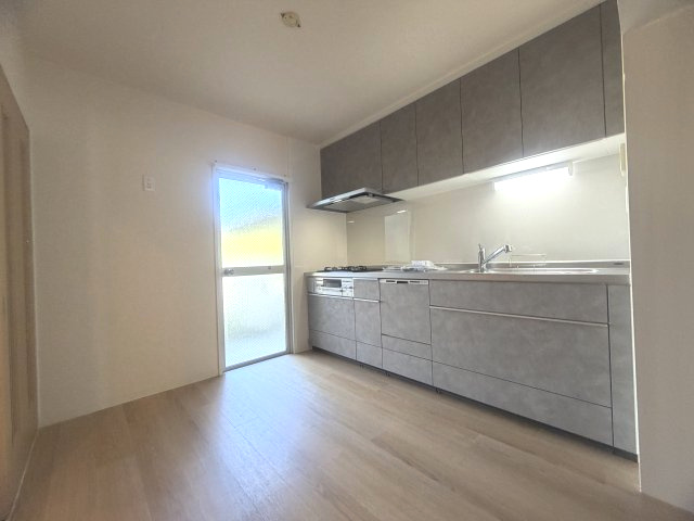 神戸市西区上新地1丁目戸建の居間・リビング