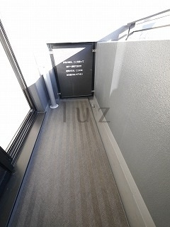 ライジングプレイス川崎のバルコニー