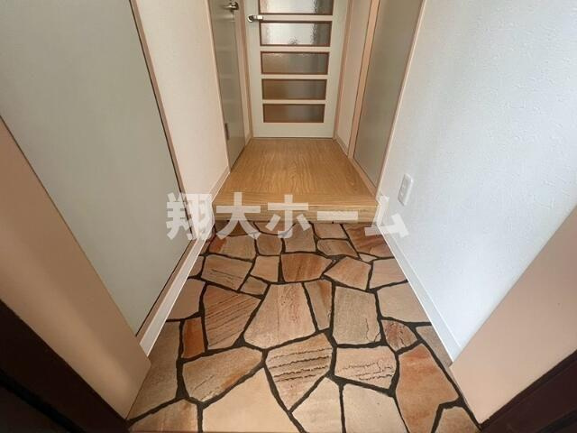 ベルビルの玄関