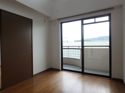 【居間・リビング】 | ルミエール | 明るいお部屋です！