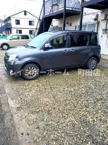 ひかりハイツ※初期費用分割あと払いサービス利用可能物件の駐車場