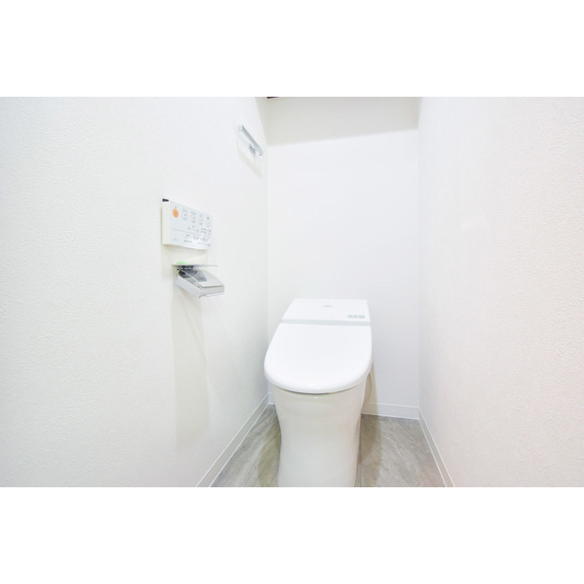 Re-be東三国のトイレ|コンパクトで使いやすいトイレです