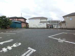 【駐車場】