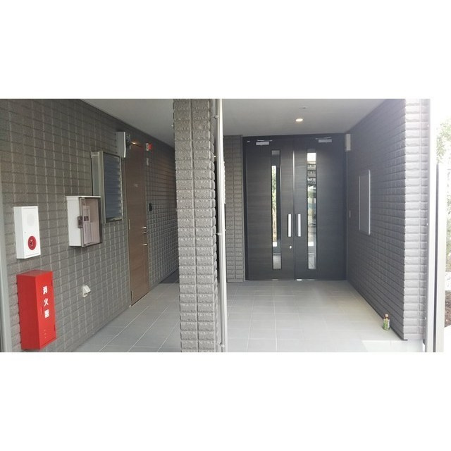 Ｓｕｎ　ｄｅｍｅｕｒｅ　Ｂのエントランス|清潔なエントランスです