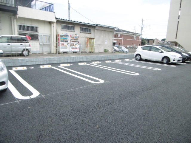 【駐車場】 | カドリフォリエ