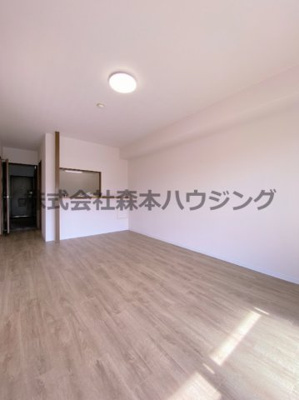 【居間・リビング】 | 　フェルザ住道 | ゆったりとしたリビングです